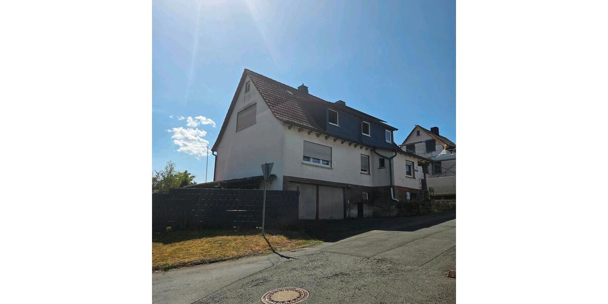 Einfamilienhaus Gladenbach - 8 Zimmer, 230 m&sup2;, 260.000&euro; | Angebot:27281915