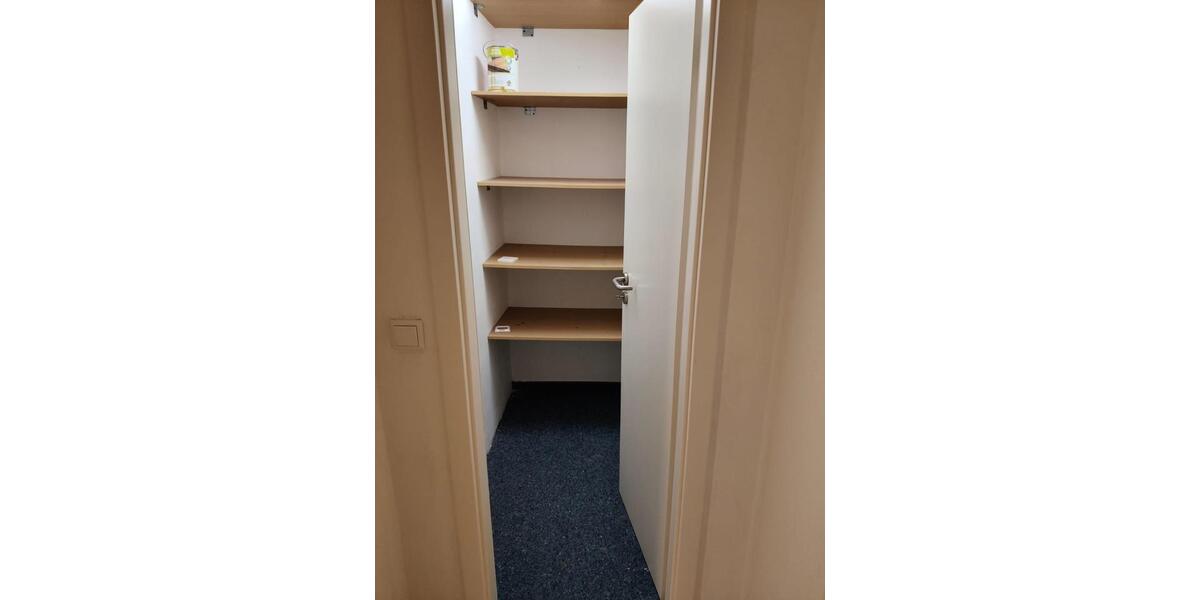 Etagenwohnung Weingarten (Baden) - 2 Zimmer, 70 m&sup2;, 1.000&euro; | Angebot:24444717