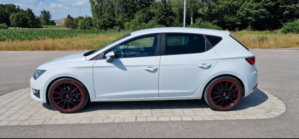 Seat Leon 182.000 km 7.300 &euro; Abensberg 93326