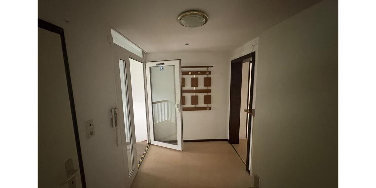 Dachgeschoßwohnung Petershagen - 2 Zimmer, 90 m&sup2;, 500&euro; | Angebot:26110137