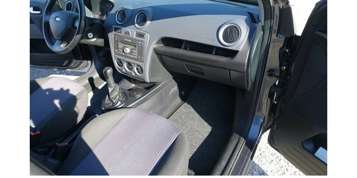 Ford Fusion Fun X Klima 8-fach bereift Bremsen neu gute 113.000 km 1.950 &euro; Neumarkt/OPf 92318