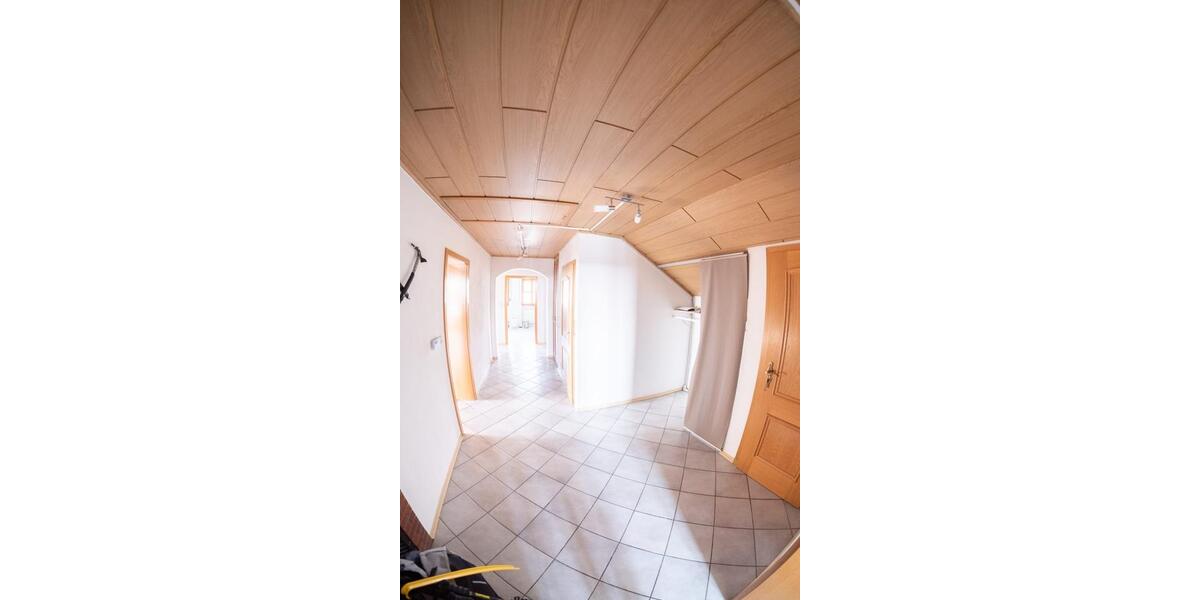 Dachgeschoßwohnung Grafling - 4 Zimmer, 107 m&sup2;, 750&euro; | Angebot:26548473