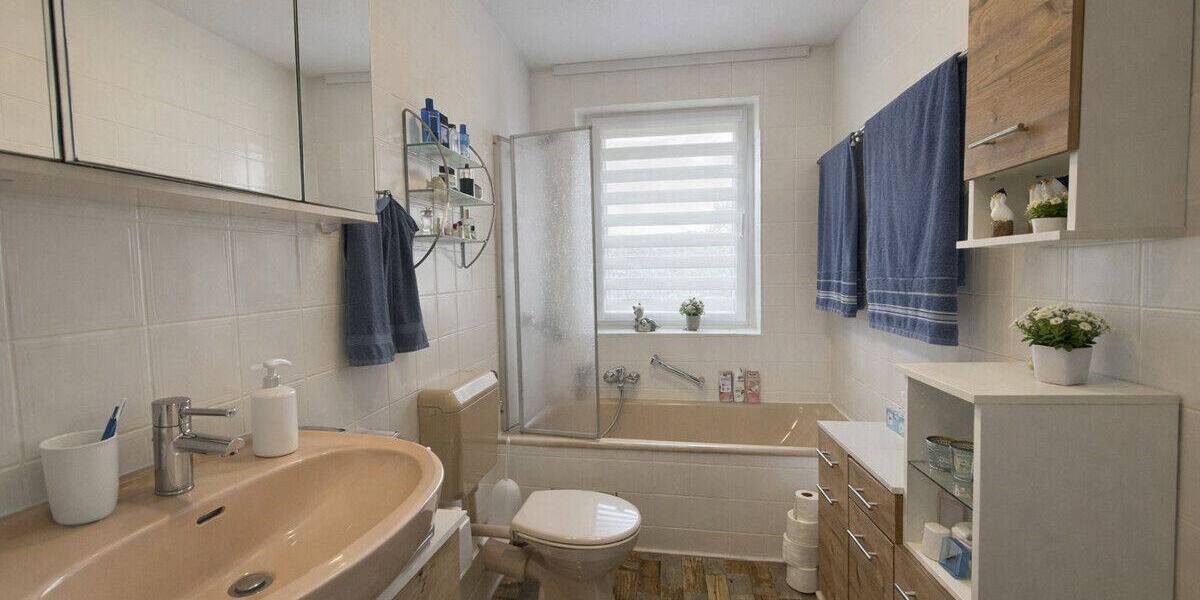 Etagenwohnung Bad Schwartau - 3 Zimmer, 84 m&sup2;, 189.000&euro; | Angebot:26852999