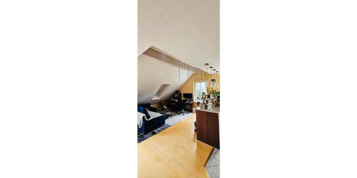 Dachgeschoßwohnung München Thalkirchen-Obersendling-Forstenried-Fürstenried-S - 2.5 Zimmer, 67 m&sup2;, 1.780&euro; | Angebot:26670272
