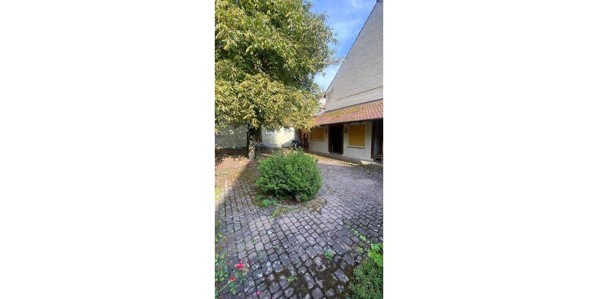 Einfamilienhaus Volkach - 9 Zimmer, 415.000&euro; | Angebot:25771722