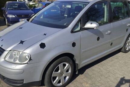VW Touran 277.282 km 3.499 &euro; Meschede 59872