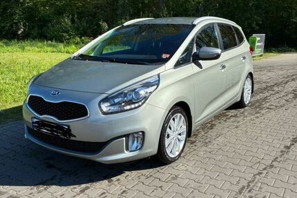 Kia Carens 220.000 km 5.000 &euro; Saterland 26683