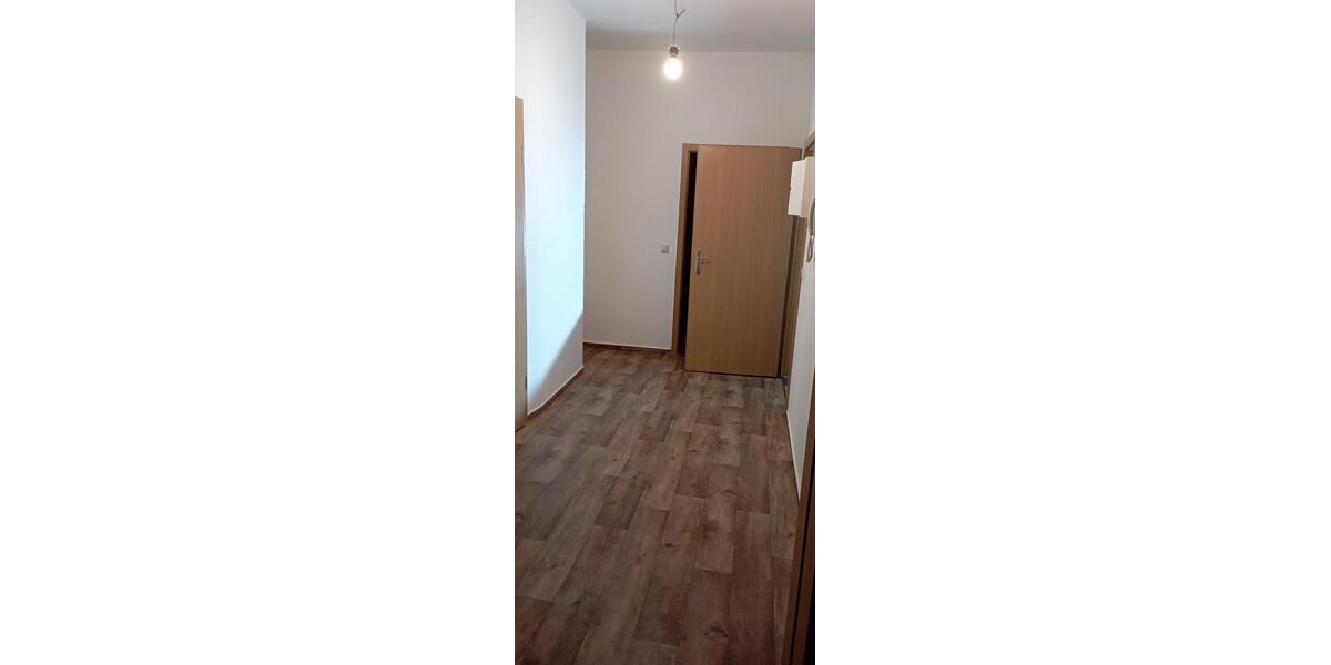 Dachgeschoßwohnung Güstrow - 3 Zimmer, 76 m&sup2;, 417&euro; | Angebot:24441507