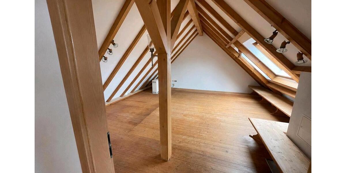 Dachgeschoßwohnung Blieskastel - 4.5 Zimmer, 120 m&sup2;, 750&euro; | Angebot:26665692