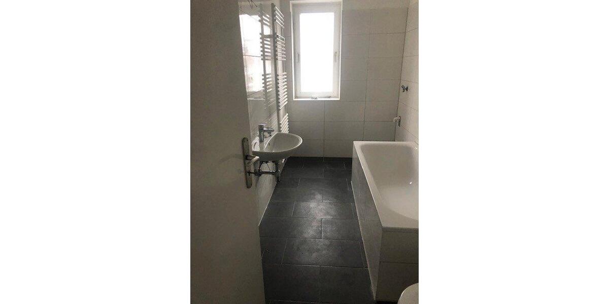 Etagenwohnung Baunatal - 4 Zimmer, 110 m&sup2;, 930&euro; | Angebot:26314378