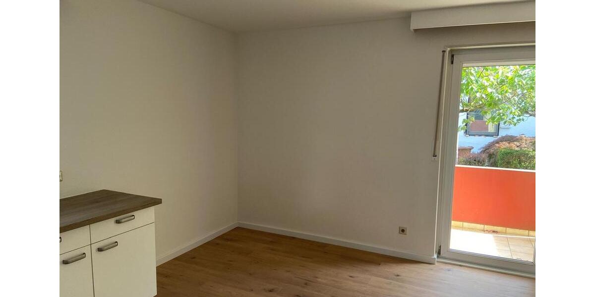 Erdgeschoßwohnung Hockenheim - 3.5 Zimmer, 100 m&sup2;, 1.300&euro; | Angebot:26408845