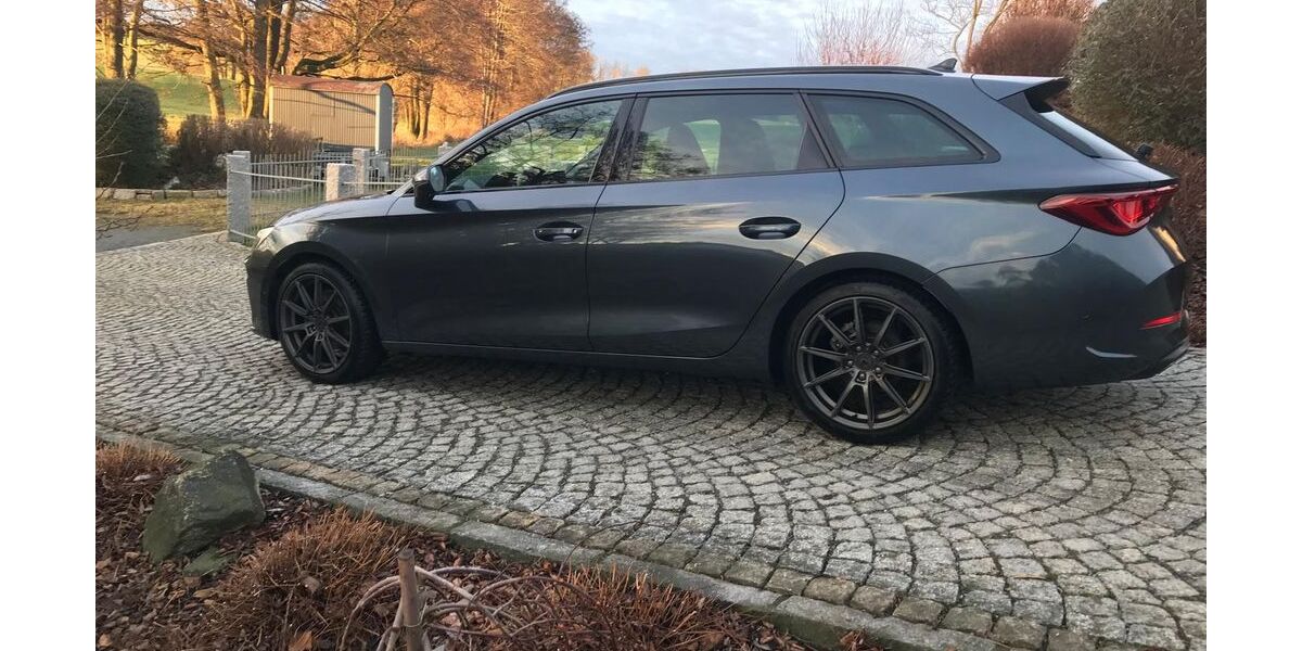 Cupra Leon 25.000 km 26.000 &euro; Feilitzsch 95183