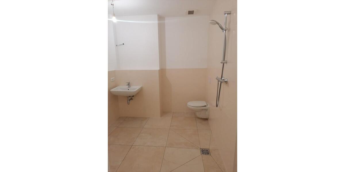 Erdgeschoßwohnung Schwielowsee - 2 Zimmer, 95 m&sup2;, 1.350&euro; | Angebot:26133524