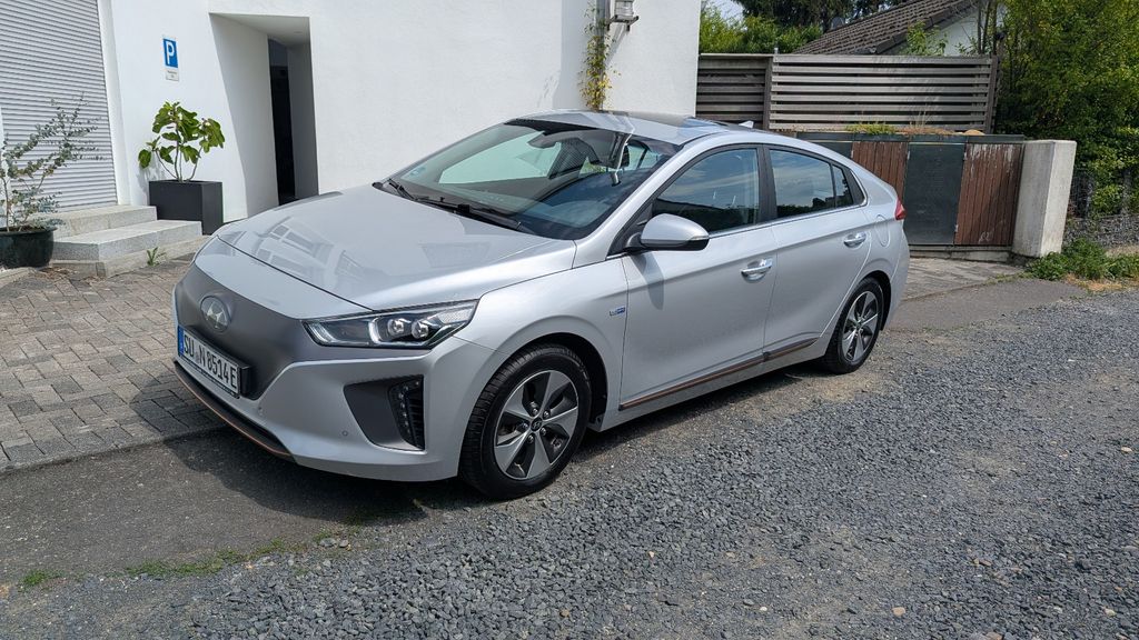 Hyundai IONIQ 95.000 km 15.900 &euro; Königswinter 53639