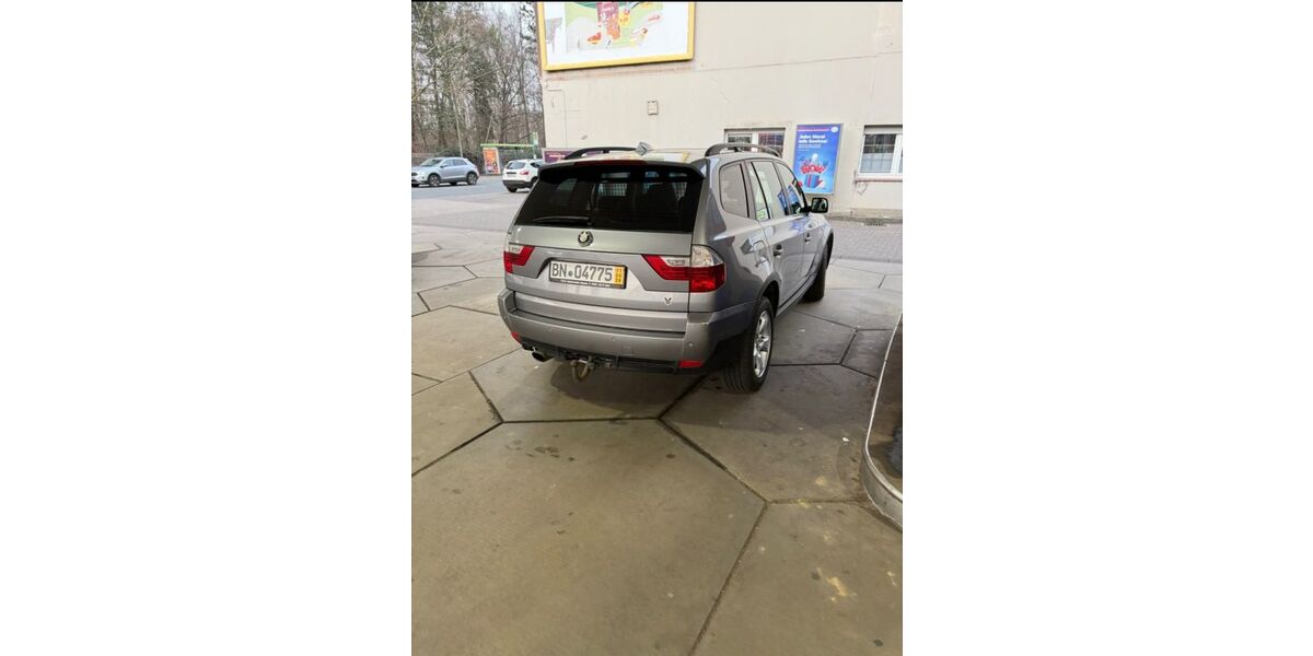 BMW X3 185.000 km 3.950 &euro; Bonn 53111
