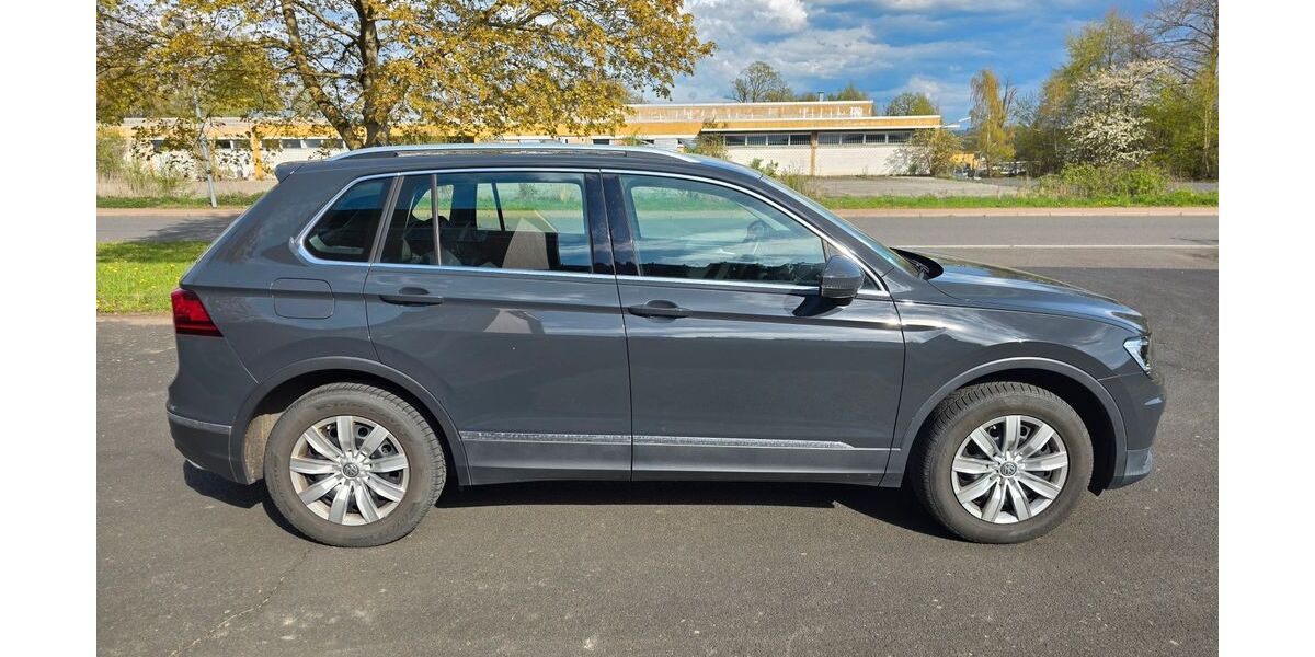 VW Tiguan 78.000 km 24.300 &euro; Immenhausen 34376