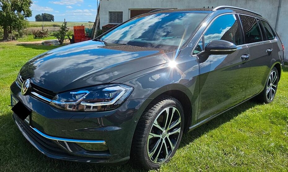VW Golf 117.000 km 14.300 € Königsfeldt 19217