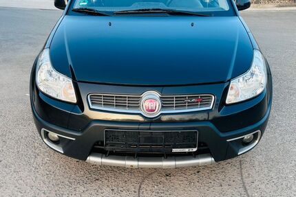 Fiat Sedici 170.000 km 2.800 &euro; Gelsenkirchen 45884