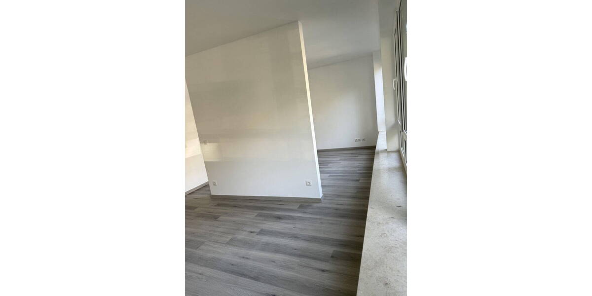 Etagenwohnung Düsseldorf Oberkassel - 2 Zimmer, 74 m&sup2;, 1.097&euro; | Angebot:26329682