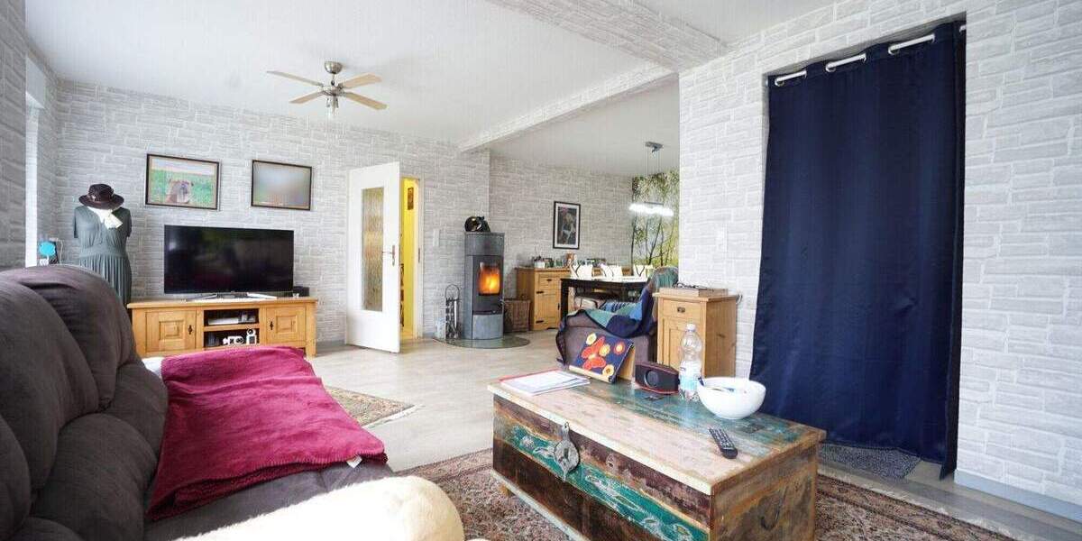 IMMOBILIEN GUMNIOR präsentiert: Einfamilienhaus mit großem Garten in ruhiger Wohnlage von Bad Bentheim 7 zimmer