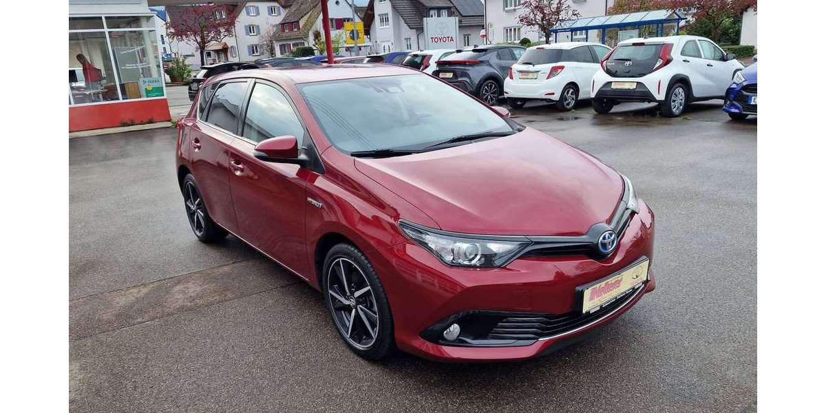 Toyota Auris 104.390 km 13.900 &euro; Sexau 79350