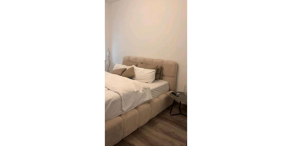 Doppelhaushälfte Pforzheim Nordstadt - 7 Zimmer, 130 m&sup2;, 500.000&euro; | Angebot:27232222