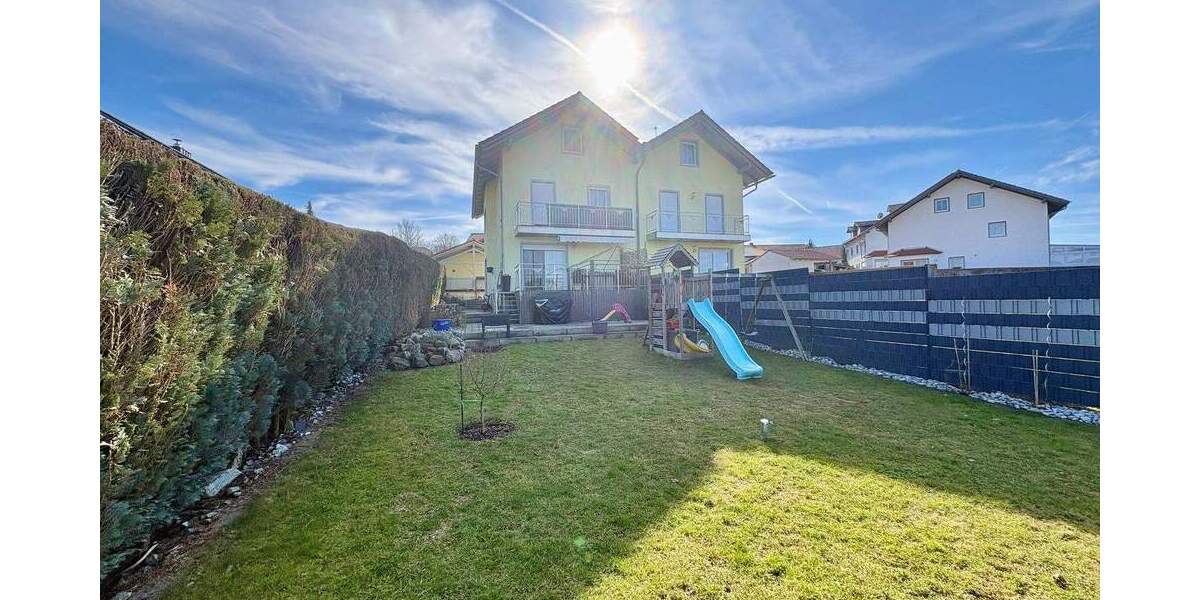 Doppelhaushälfte Schöllnach - 6 Zimmer, 124 m&sup2;, 349.000&euro; | Angebot:25336381