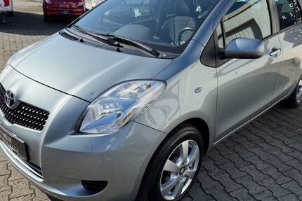 Toyota Yaris 97.020 km 4.480 &euro; Gaggenau 76571