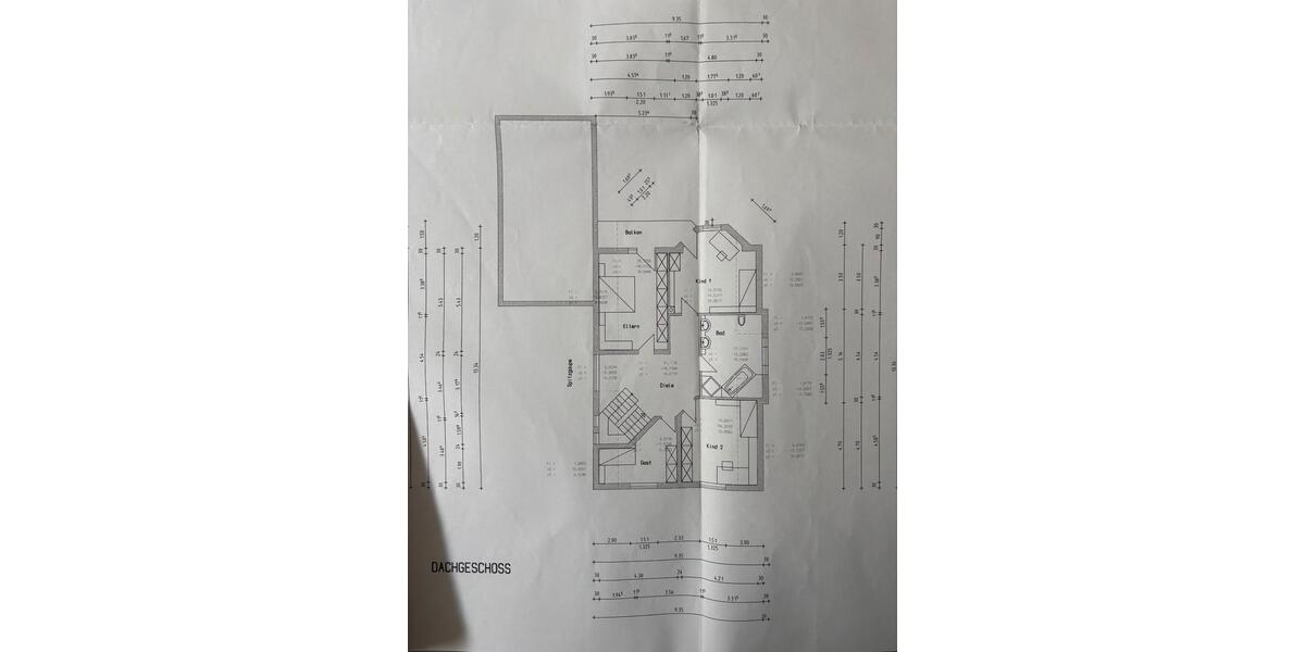 Einfamilienhaus Essingen - 8 Zimmer, 202 m&sup2;, 2.200&euro; | Angebot:26424935