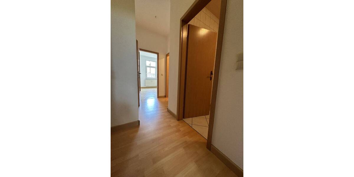 Etagenwohnung Lützen - 4 Zimmer, 120 m&sup2;, 980&euro; | Angebot:26797660