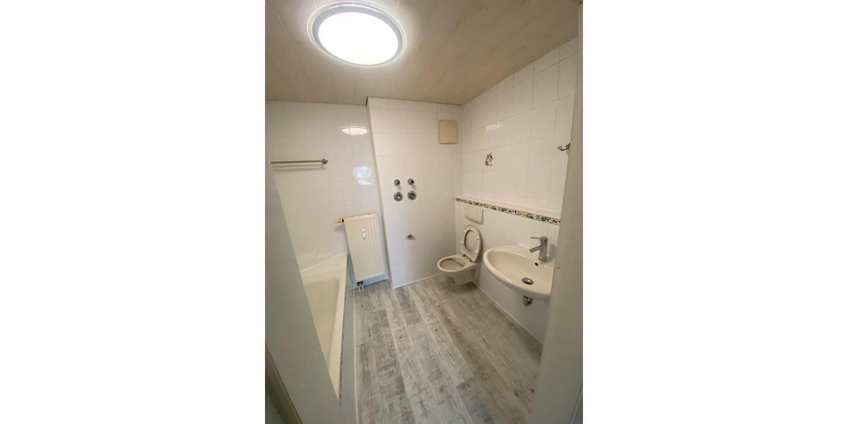 Dachgeschoßwohnung Gundelfingen an der Donau - 3 Zimmer, 75 m&sup2;, 228.000&euro; | Angebot:26060588