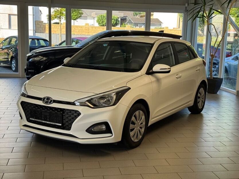 i20