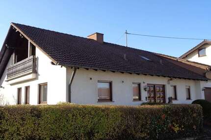 Haus zum Mieten in Mehlingen 1.960 € 230 m² 6 zimmer