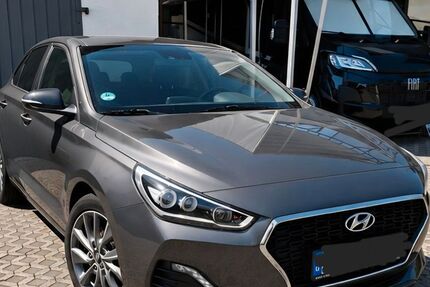 Hyundai i30 71.000 km 14.500 &euro; Brensbach 64395