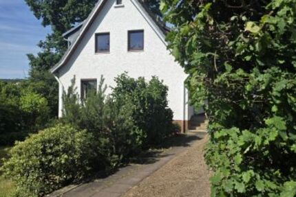 Versteckter Traum mit parkähnlichem Grundstück in 97688 Bad Kissingen, ruhig gelegen, weitere Bebauungsmöglichkeiten (ID 10643) - Haus Bad Kissingen Bad Kissingen | Angebot:26961569