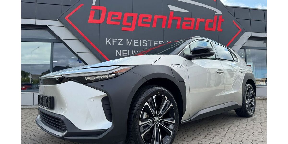 Toyota bZ4X 20.000 km 32.990 &euro; Mönchhagen 18182
