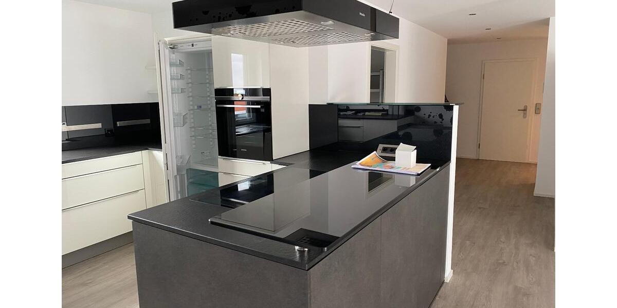 Einfamilienhaus Hockenheim - 3 Zimmer, 155 m&sup2;, 1.800&euro; | Angebot:25285346