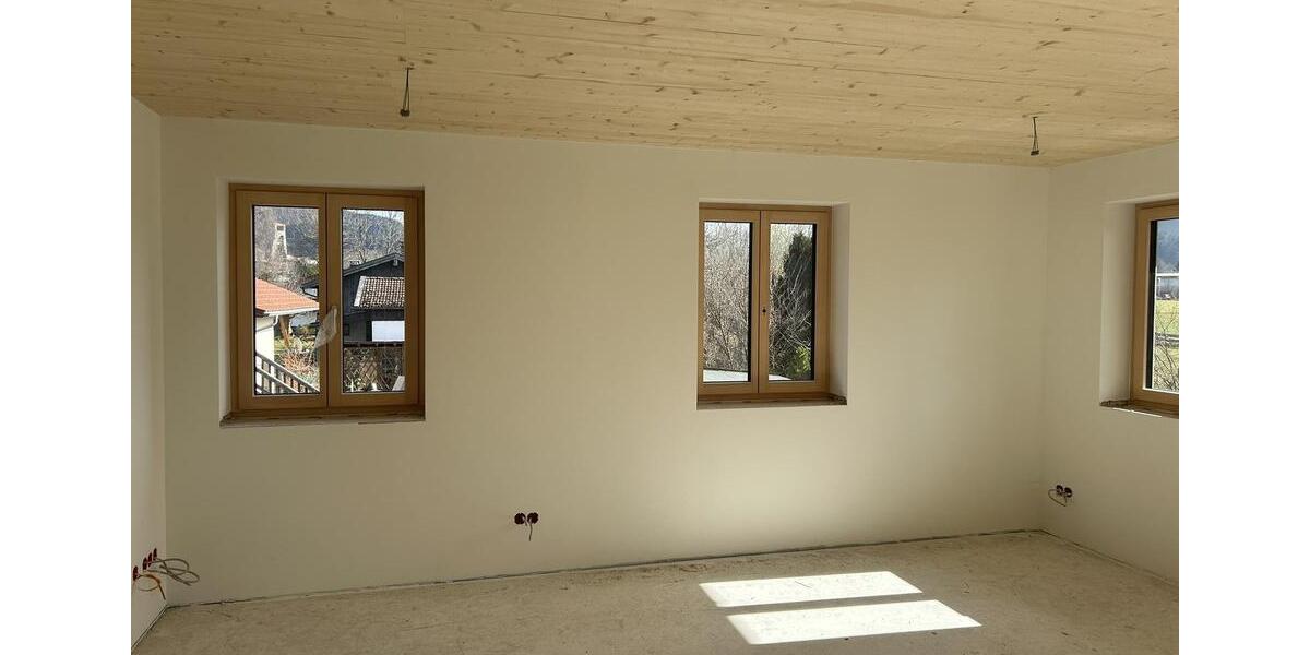 Maisonettenwohnung Hausham - 3 Zimmer, 94 m&sup2;, 1.550&euro; | Angebot:25641253