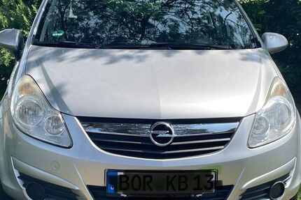 Opel Corsa 104.000 km 2.900 &euro; Legden 48739