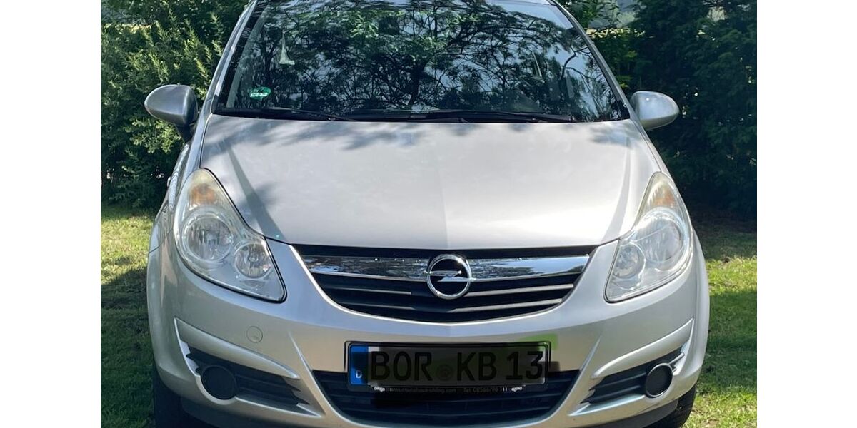 Opel Corsa 104.000 km 2.900 &euro; Legden 48739