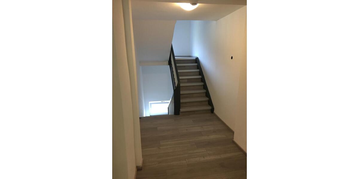 Doppelhaushälfte Villingen-Schwenningen Schwenningen - 6 Zimmer, 130 m&sup2;, 337.500&euro; | Angebot:27018180
