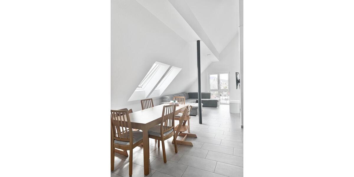 Einfamilienhaus Reutlingen - 5.5 Zimmer, 112 m&sup2;, 1.400&euro; | Angebot:26581374