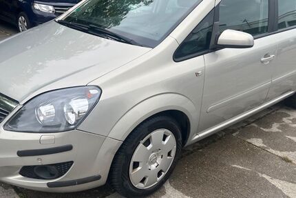 Opel Zafira 122.000 km 4.990 € Dreieich 63303