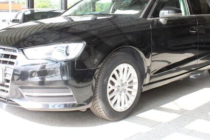 Audi A3 150.000 km 9.970 &euro; Braunschweig 38112