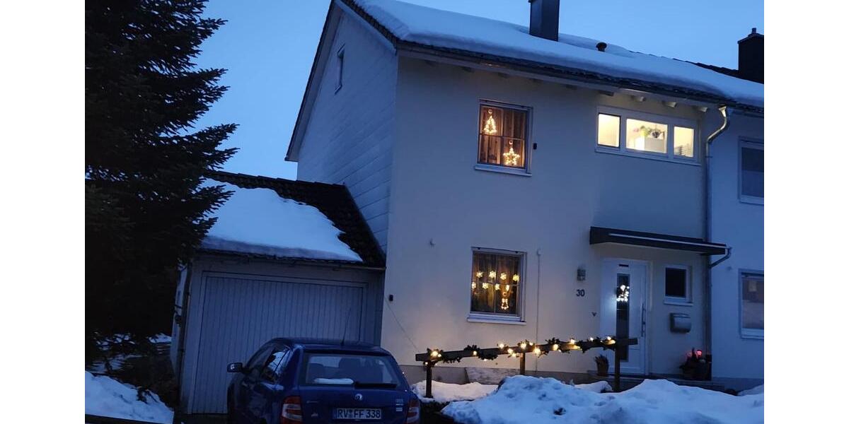 Reihenhaus Isny im Allgäu - 5 Zimmer, 100 m&sup2;, 1.500&euro; | Angebot:25105756