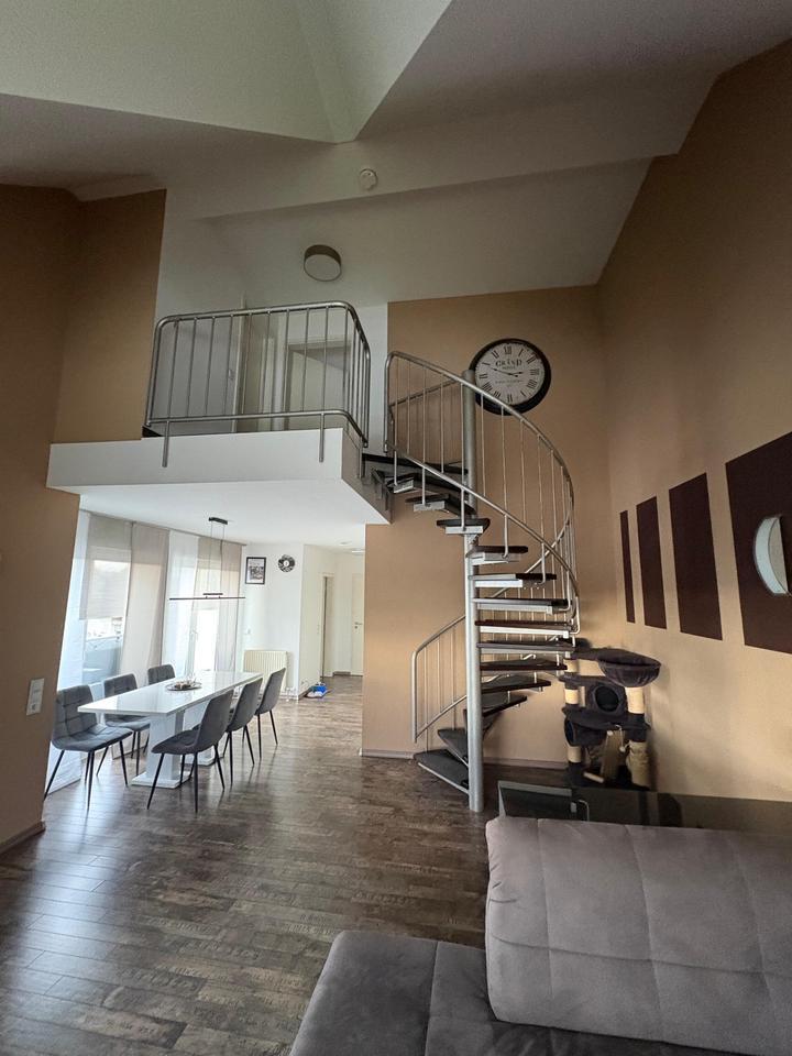 Maisonette-Traum am Rhein – stilvoll wohnen in Toplage