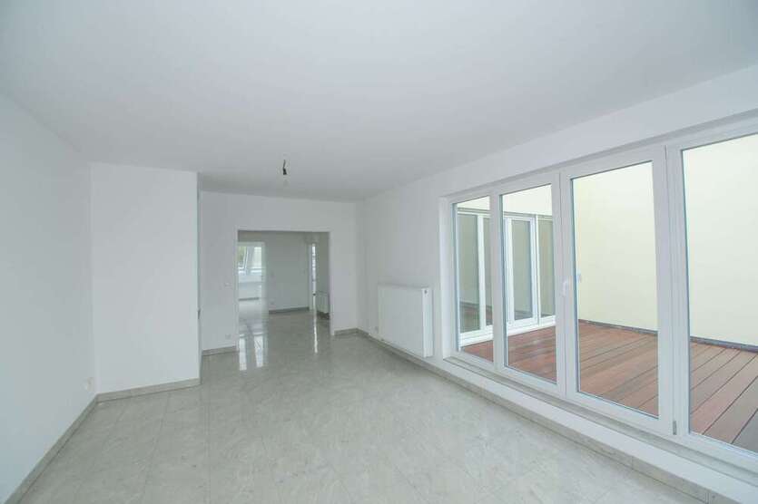 Wohnung zum Mieten in Frankfurt am Main 2.200 € 138 m²