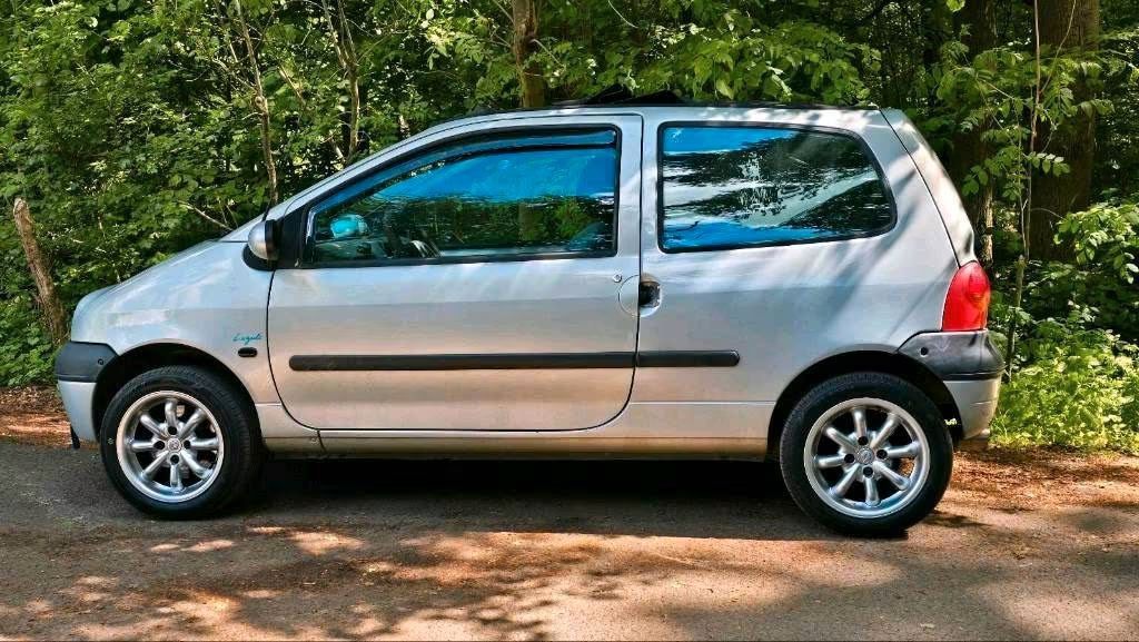 Renault Twingo 110.000 km 3.200 &euro; Buseck 35418