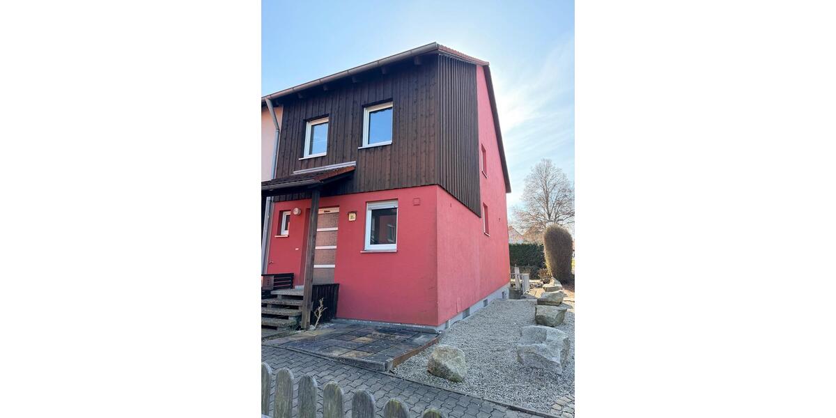 Reihenhaus Seybothenreuth - 5 Zimmer, 135 m&sup2;, 218.000&euro; | Angebot:25390243