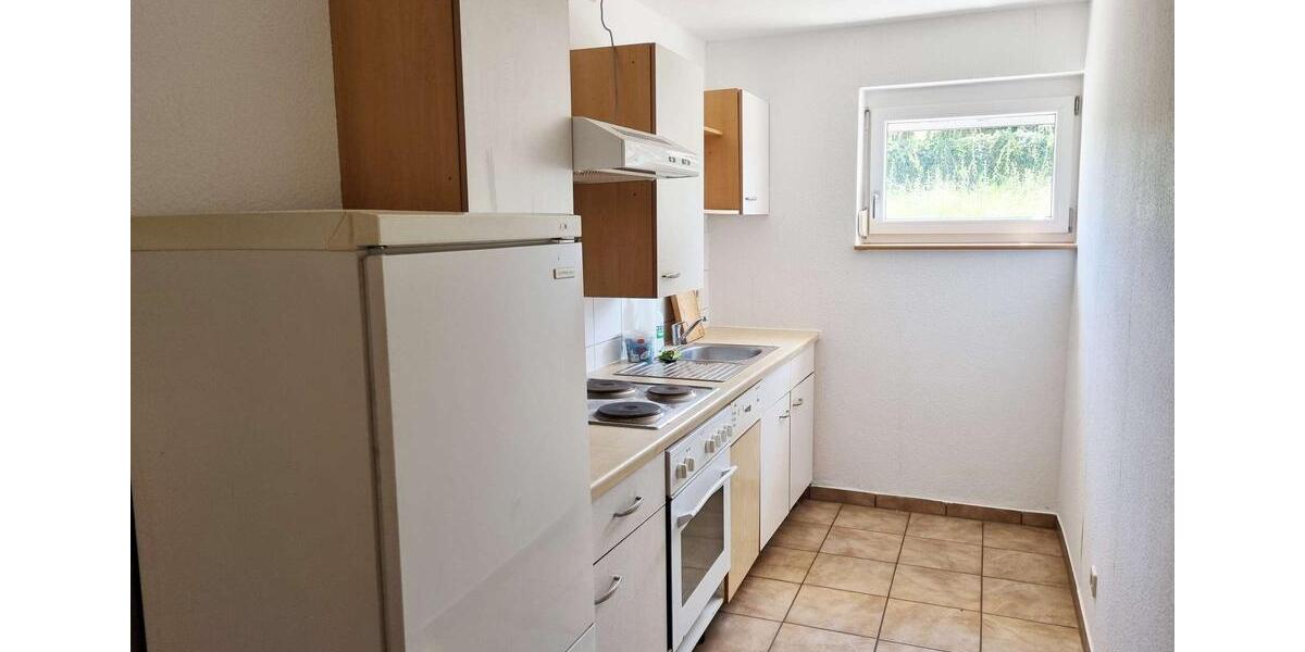 Attraktive Gewerbefläche mit separatem Büro & großem Grundstück zimmer